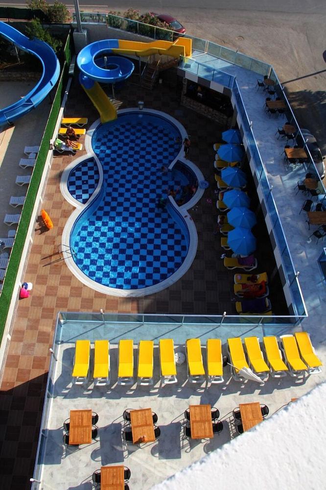 Merlin Beach Park Hotel Tosmur Exteriér fotografie
