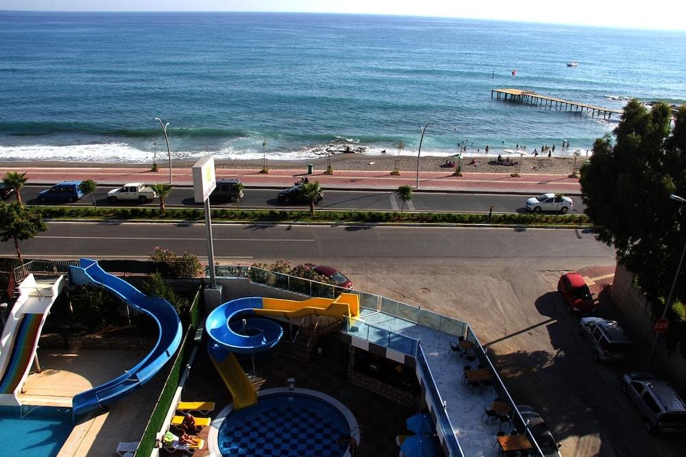 Merlin Beach Park Hotel Tosmur Exteriér fotografie