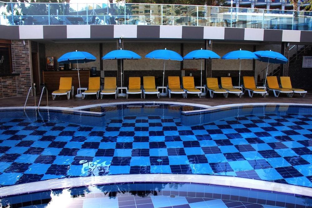 Merlin Beach Park Hotel Tosmur Exteriér fotografie